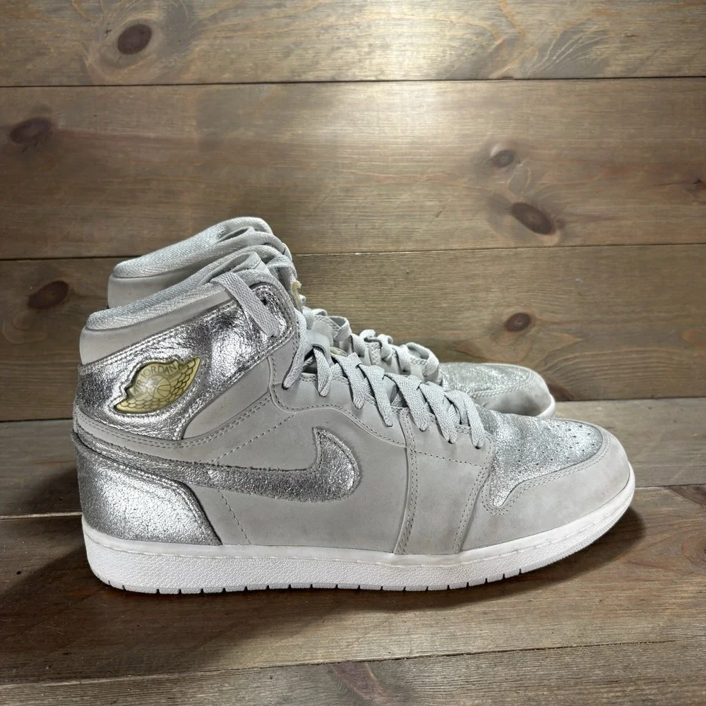 Nike Air Jordan 1 Retro Mens 12.5 shoes Silver Leather Anniversary sneakers